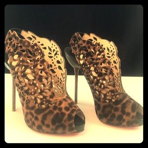 Christian Louboutin paris